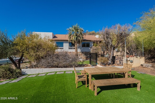 1902 E Cortez St in Phoenix, AZ - Building Photo - Building Photo