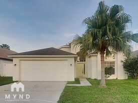 1328 Maximilian Dr in Zephyrhills, FL - Building Photo