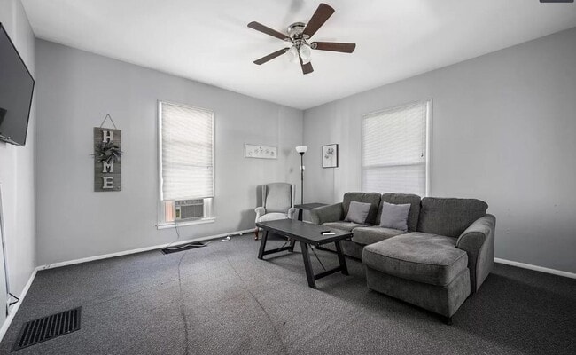 509 Wheeling Ave-Unit -511 in Muncie, IN - Building Photo - Building Photo