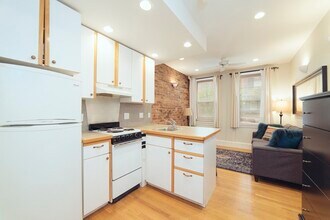 33 Irving St, Unit 2 in Boston, MA - Building Photo - Building Photo