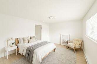 7513 146th St SW in Lakewood, WA - Foto de edificio - Building Photo