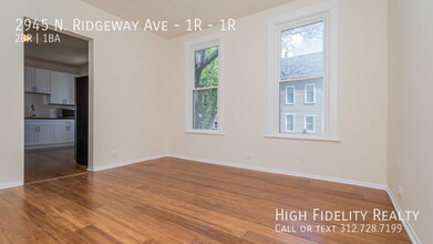 2945 N Ridgeway Ave in Chicago, IL - Building Photo - Building Photo
