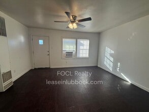 2008 36th St in Lubbock, TX - Building Photo - Building Photo