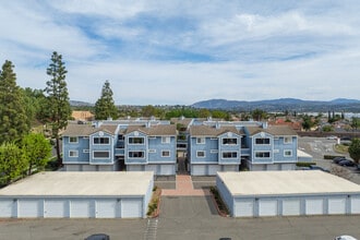 Lakeview Terrace Condominiums in Placentia, CA - Building Photo - Building Photo