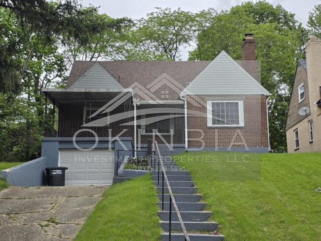 property at 2815 Oxford Ave