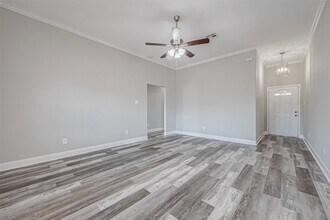 8714 Garrett St in Needville, TX - Building Photo - Building Photo