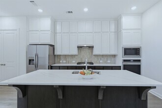 19722 Riverbed Ln in Cypress, TX - Building Photo - Building Photo