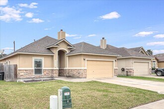 2518 Date Palm Dr in Corpus Christi, TX - Building Photo - Building Photo