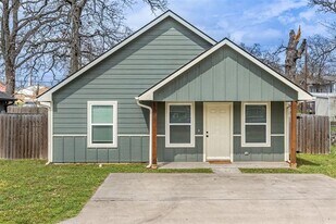 933 Rice St in Denison, TX - Building Photo