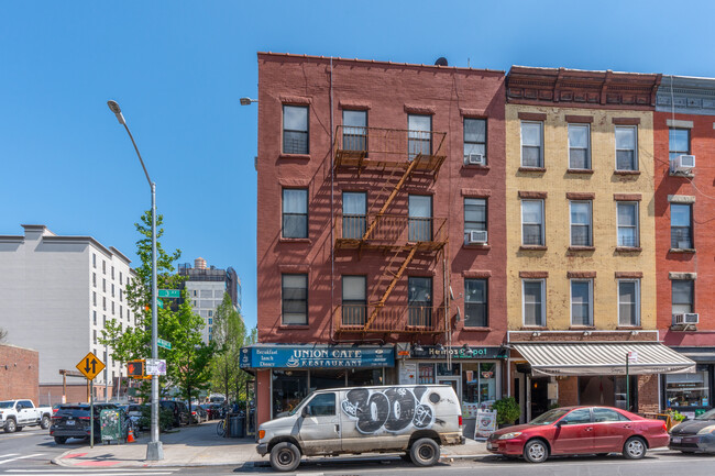 251 3Rd Avenue in Brooklyn, NY - Building Photo - Building Photo