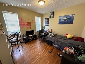 1509 Summit St in Columbus, OH - Building Photo - Building Photo
