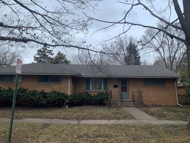 property at 120 W Vermont Ave