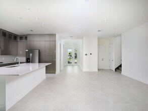 12553 Solana Bay Cir in Palm Beach Gardens, FL - Building Photo - Building Photo