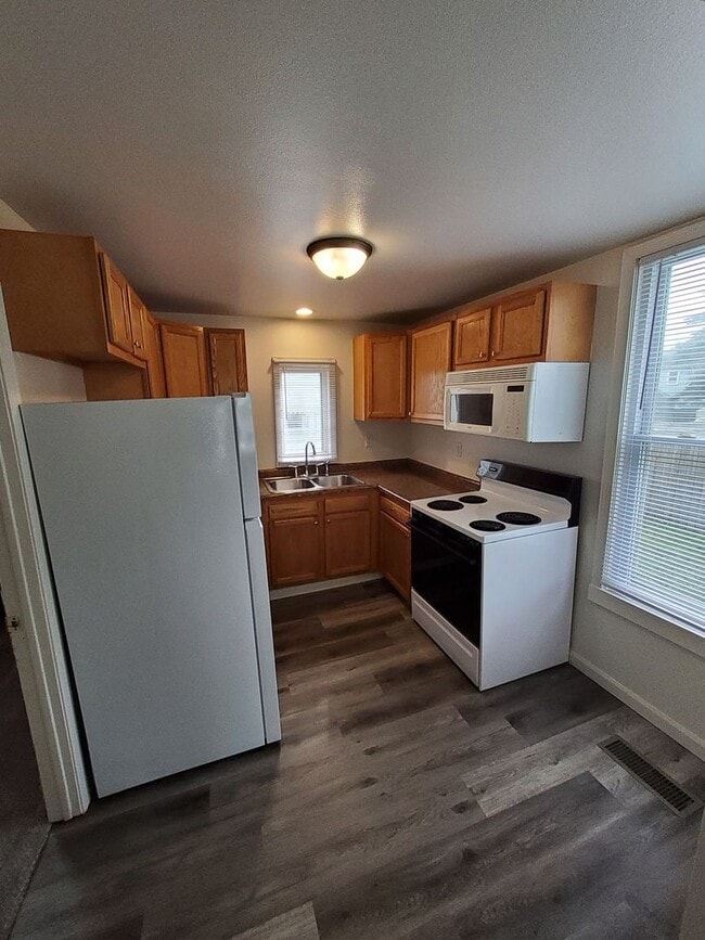 525 W 5th St in Appleton, WI - Building Photo - Building Photo