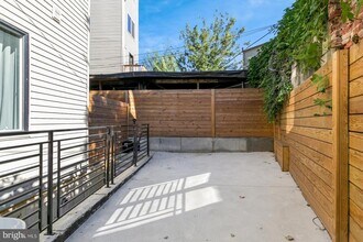 2119 N Front St in Philadelphia, PA - Building Photo - Building Photo