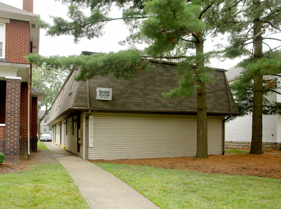 175 E Norwich Ave in Columbus, OH - Foto de edificio