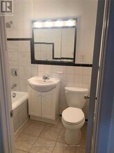 243 A Lakeshore Rd E in Mississauga, ON - Building Photo - Building Photo