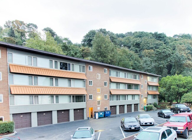 Lakeview Apartments in Seattle, WA - Foto de edificio - Building Photo