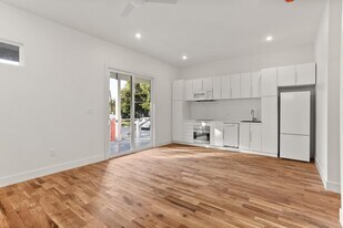 503 Hendee St in New Orleans, LA - Building Photo