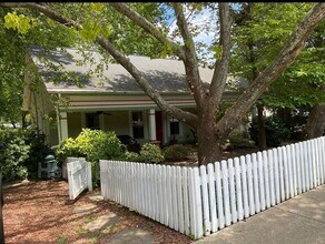 204 North Dixon Avenue in Cary, NC - Building Photo - Building Photo