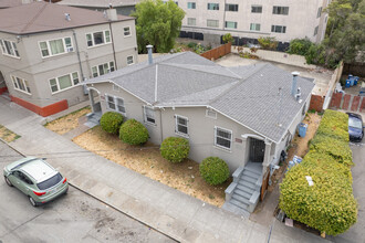 2450 Parker St in Berkeley, CA - Building Photo - Building Photo