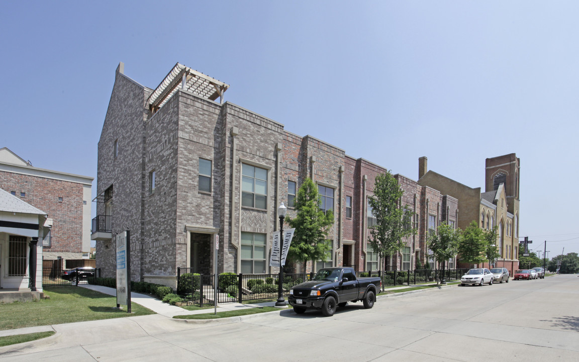 Uptown Apartments in Fort Worth, TX - Foto de edificio