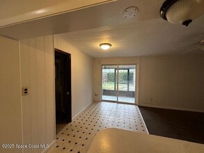 180 W Towne Pl in Titusville, FL - Building Photo - Building Photo