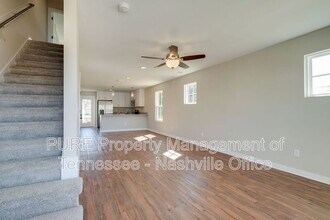 600 Hadley Vlg Blvd in Nashville, TN - Building Photo - Building Photo