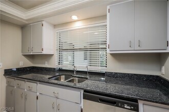 627 SE 19th Ln in Cape Coral, FL - Building Photo - Building Photo