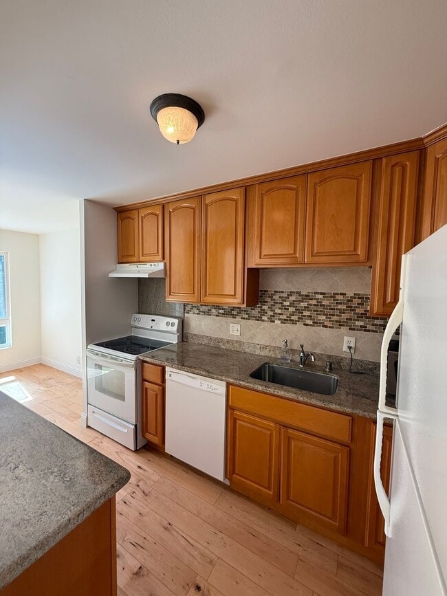 property at 800 N Delaware St