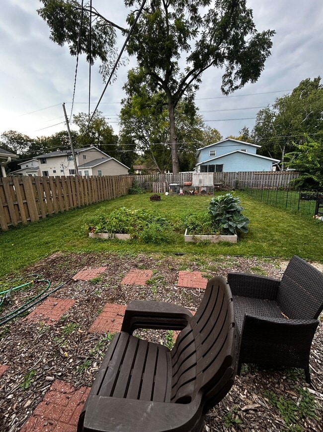2424 Amherst Rd, Unit #2 in Middleton, WI - Building Photo - Building Photo