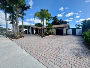 6905 SW 148th Ct in Miami, FL - Building Photo - Building Photo