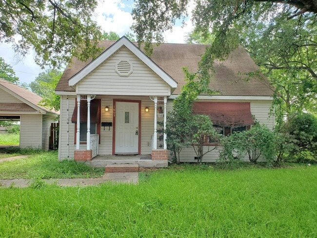property at 1605 Nall St