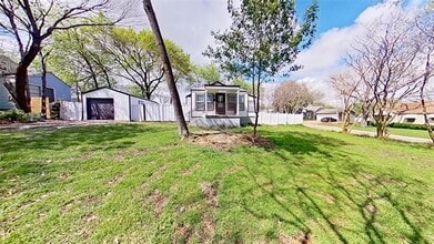4400 Byrd Dr in River Oaks, TX - Building Photo - Building Photo