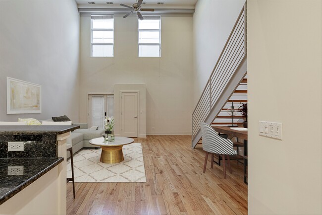 2100 Greenwood St in Evanston, IL - Foto de edificio - Building Photo