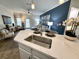 The Abbey at Park Lakes in Humble, TX - Building Photo