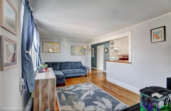 29 Sherwood Rd, Unit 2