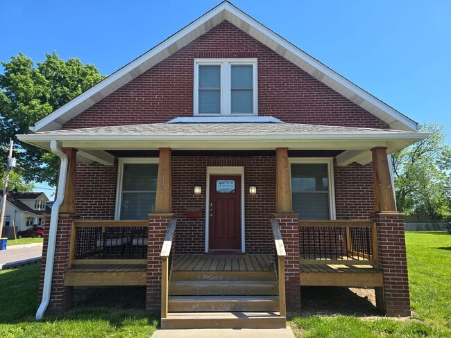 715 W 2nd St in Washington, MO - Building Photo - Building Photo