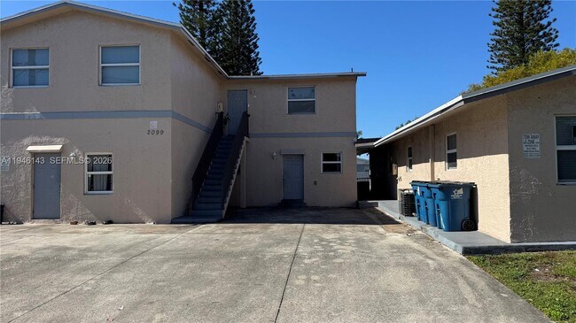 2099 NW 26th Ave in Fort Lauderdale, FL - Building Photo - Building Photo