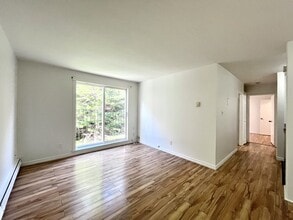 91 Larkhall St in St John's, NL - Building Photo - Building Photo