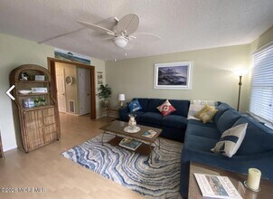 10 SE Central Ave in Seaside Park, NJ - Building Photo - Building Photo