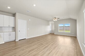 166 Sterling River Ln in Magnolia, TX - Foto de edificio - Building Photo