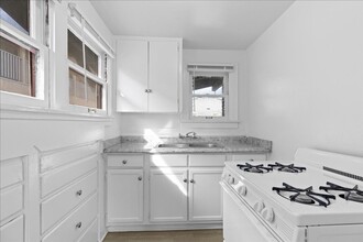 301 W 14th St in Long Beach, CA - Building Photo - Building Photo