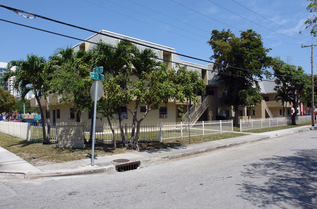 1500 NW 7th Ct in Miami, FL - Building Photo