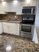 19055 NW 62nd Ave, Unit 104 countryside village in Hialeah, FL - Building Photo - Building Photo