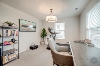 871 Finley Dr in Aurora, IL - Building Photo - Building Photo