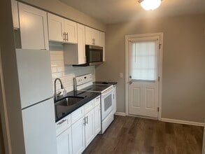 2188 Michigan in Lincoln Park, MI - Foto de edificio - Building Photo