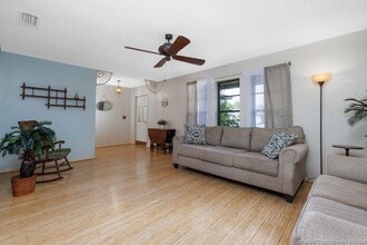 160 SE Duxbury Ave in Port St. Lucie, FL - Building Photo - Building Photo