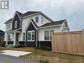 1861 Haiku St in Ottawa, ON - Building Photo - Building Photo