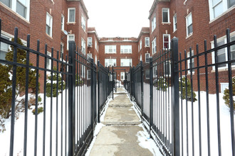 4915 N Kedzie in Chicago, IL - Foto de edificio - Building Photo